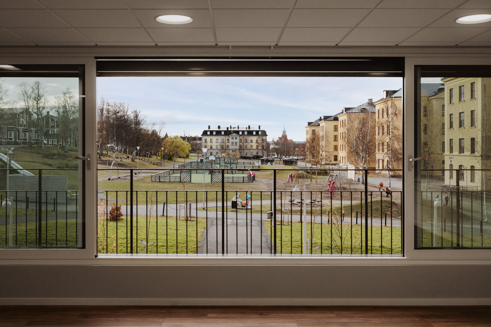 Utsikt från lunchrum.png Utsikt från lunchrum.png